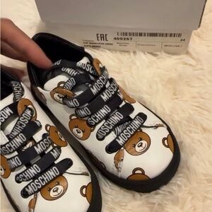 Moschino Kids Bear Print Sneakers - White and Brown